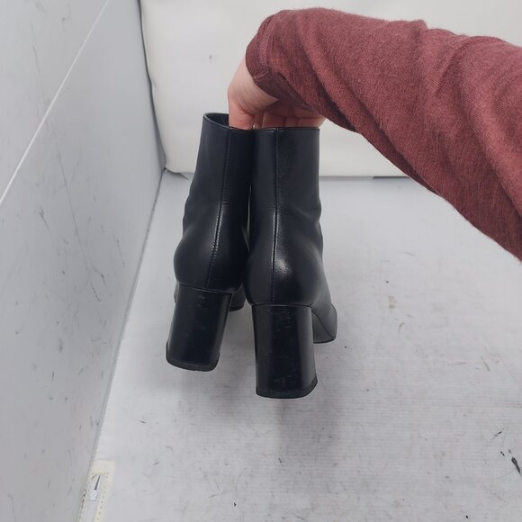 Louis Vuitton LV Madeleine Black Leather Ankle Boot - Picture 11 of 14